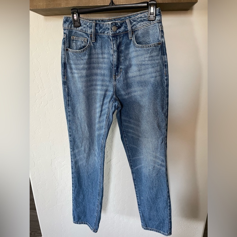 Pacsun| Mom Jean, Rigid/Structured Wash, High Waisted—Size 26•••